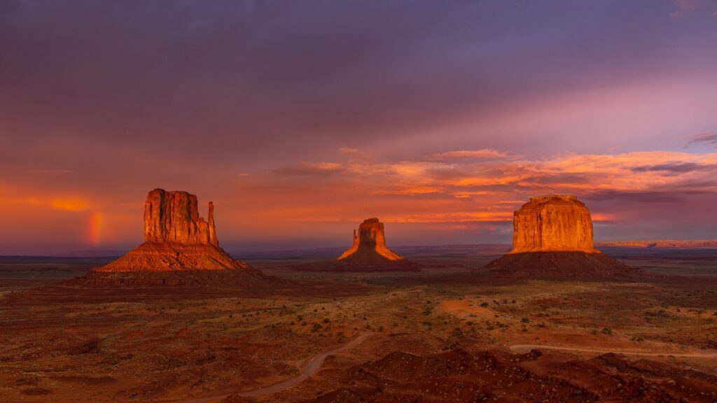 The towering sandstone buttes of Monument Valley Navajo Tribal Park, Arizona-Utah border. Photo by Stephen Leonardi