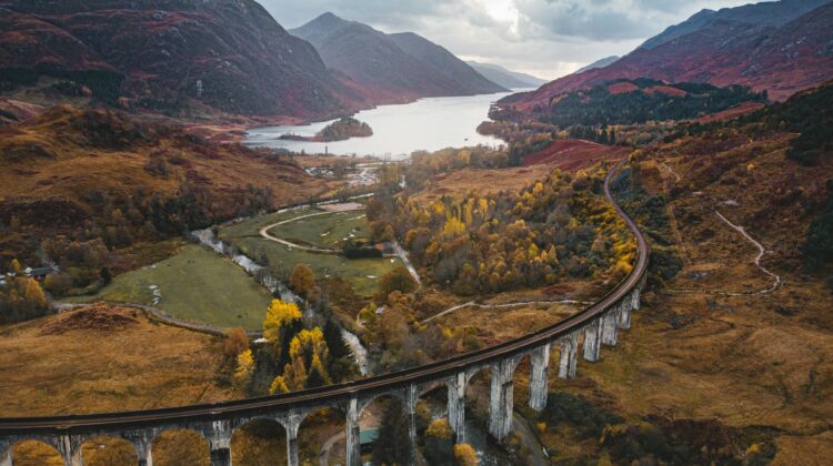 Glenfinnan, Royaume-Uni. Photo by clement proust