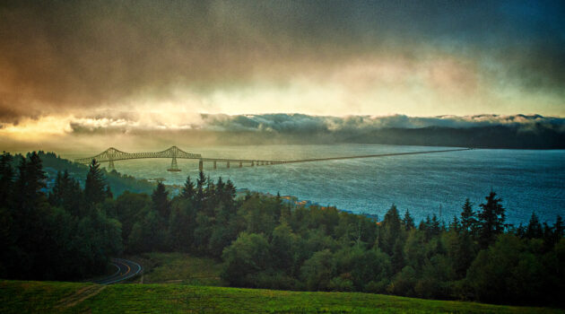 The 4 mile Astoria-Megler bridge between Oregon and Washington. USA. Photo by Dick Pratt