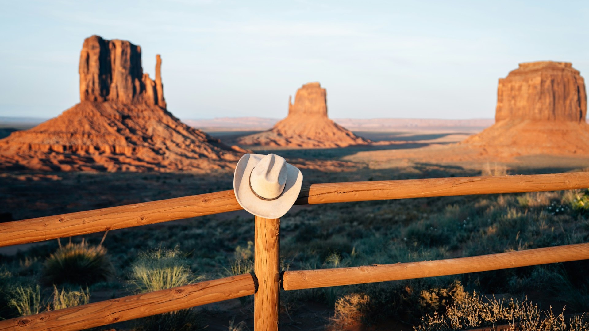 Monument Valley, AZ, USA. Photo by Peter Thomas