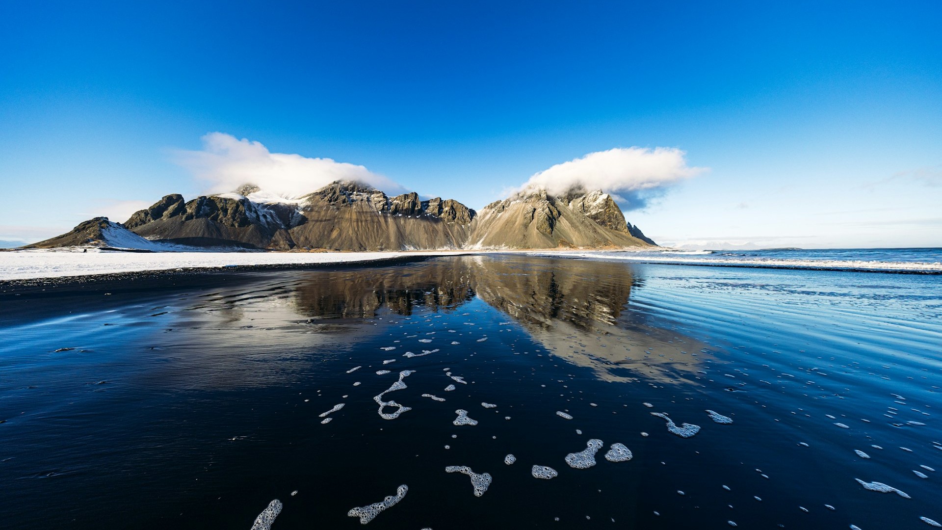 Höfn, Iceland. Photo by Rafael Peier