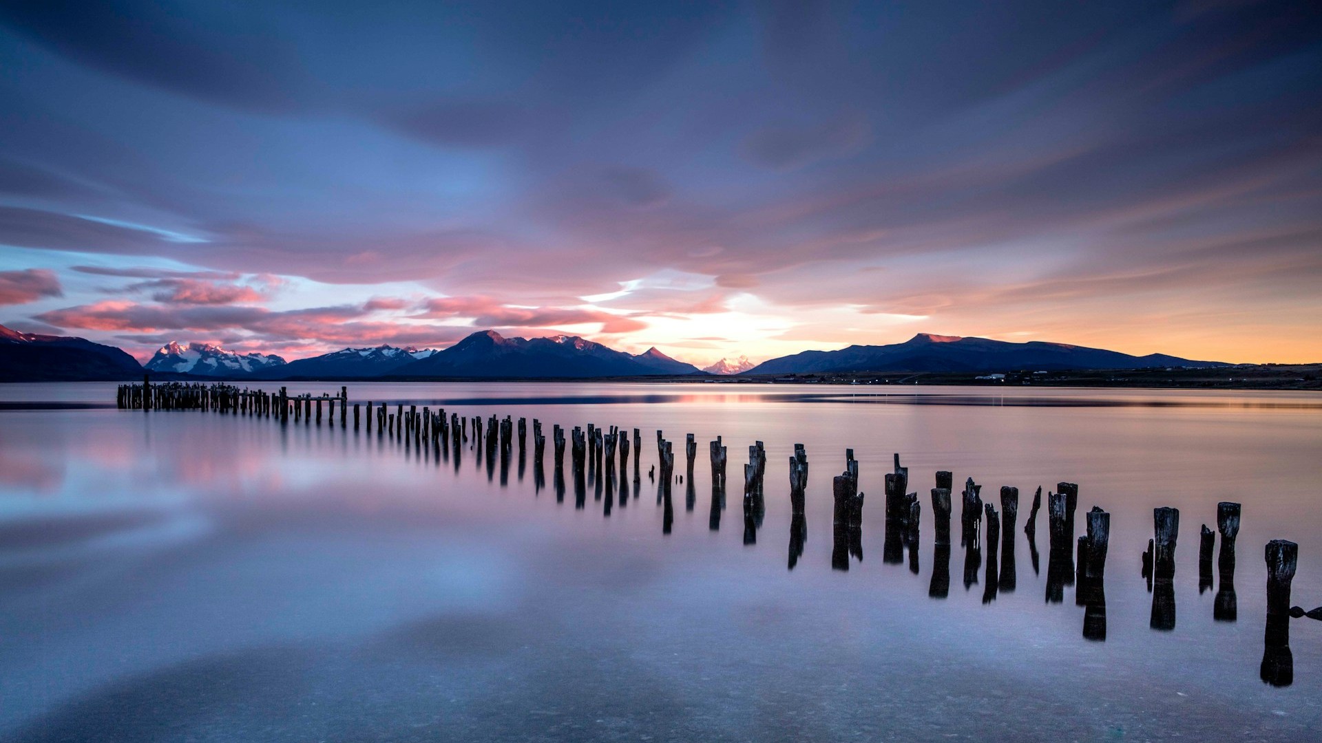 A Patagonian sun rise. Patagonia chilena, Chile. Photo by martin bennie