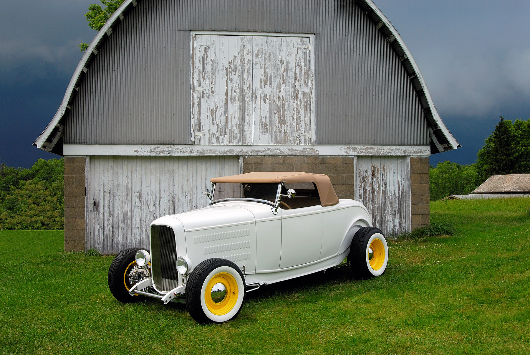 A white roadster from years past. USA. Photo by Dick Pratt