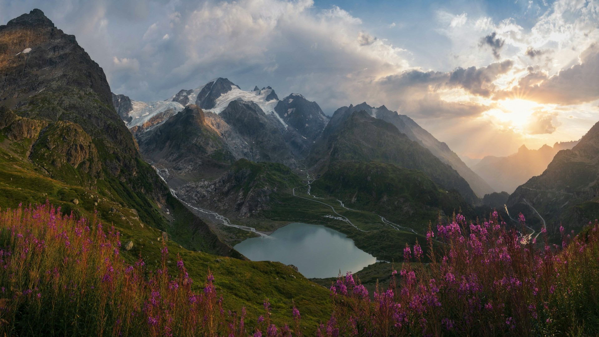 The view from Susten Pass in the Swiss Alps. Photo by Pascal Debrunner